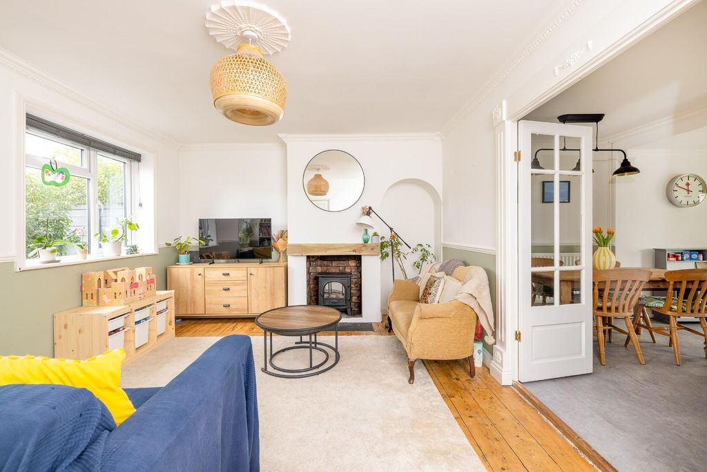 Property photo 1 of 31 Char1250-Cn.Jpg