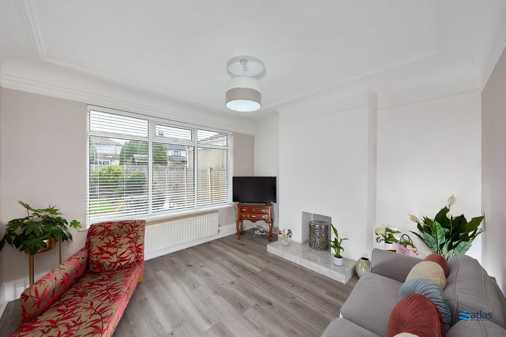 Property photo 3 of 16 Reception Room