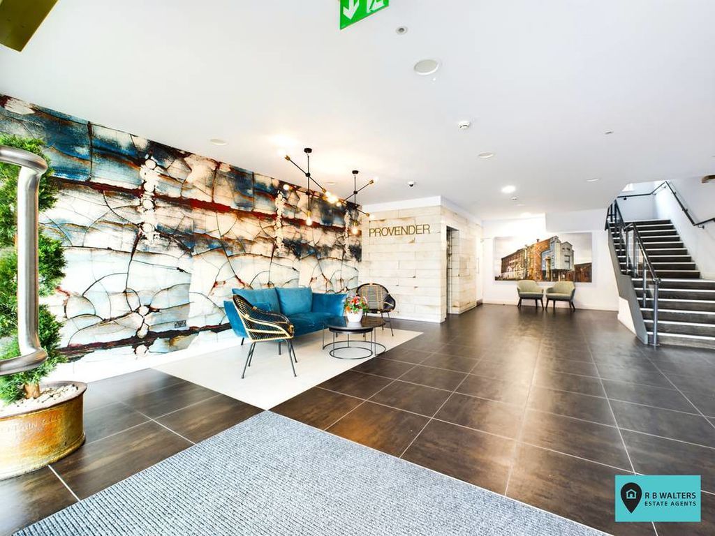 Property photo 2 of 11 Entrance