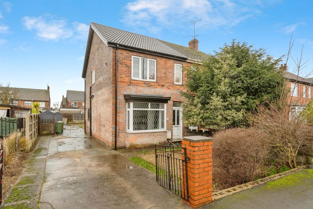 Property photo 1 of 12