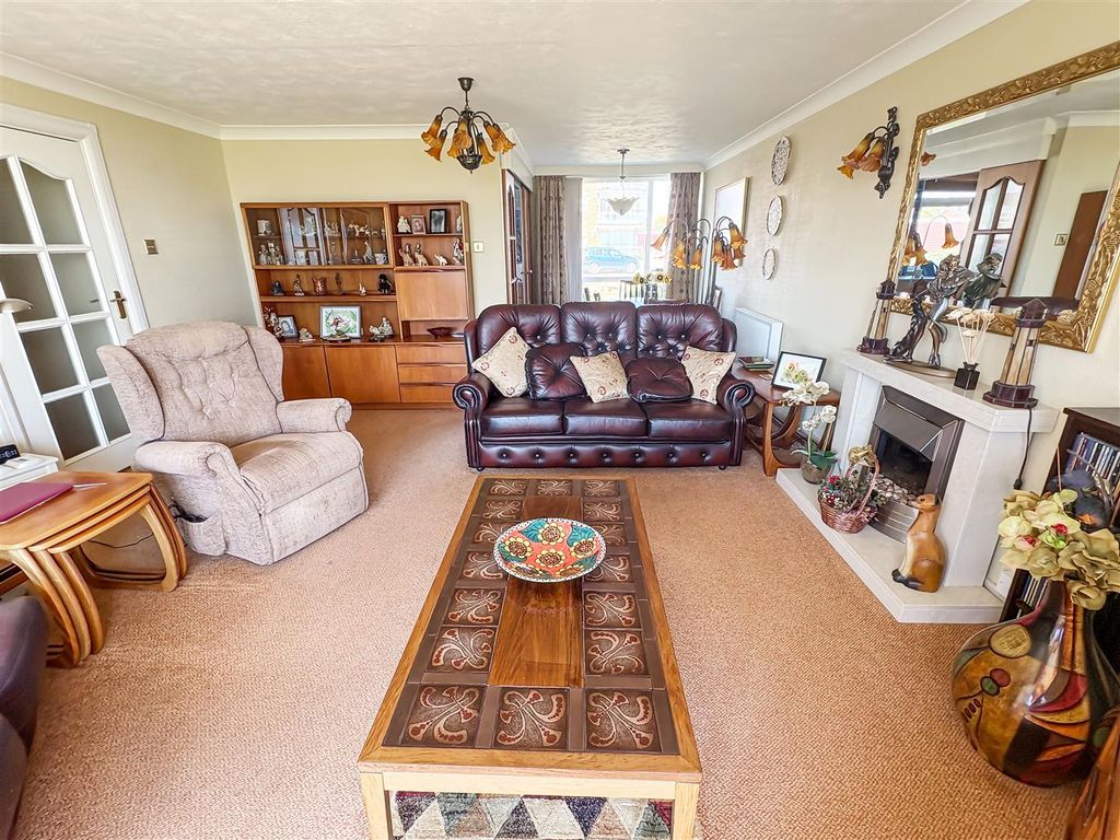 Property photo 3 of 14 Image00027.Jpg