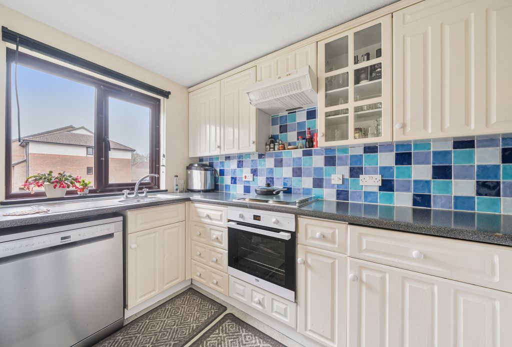 Property photo 2 of 20 1410153-3-6995A86...