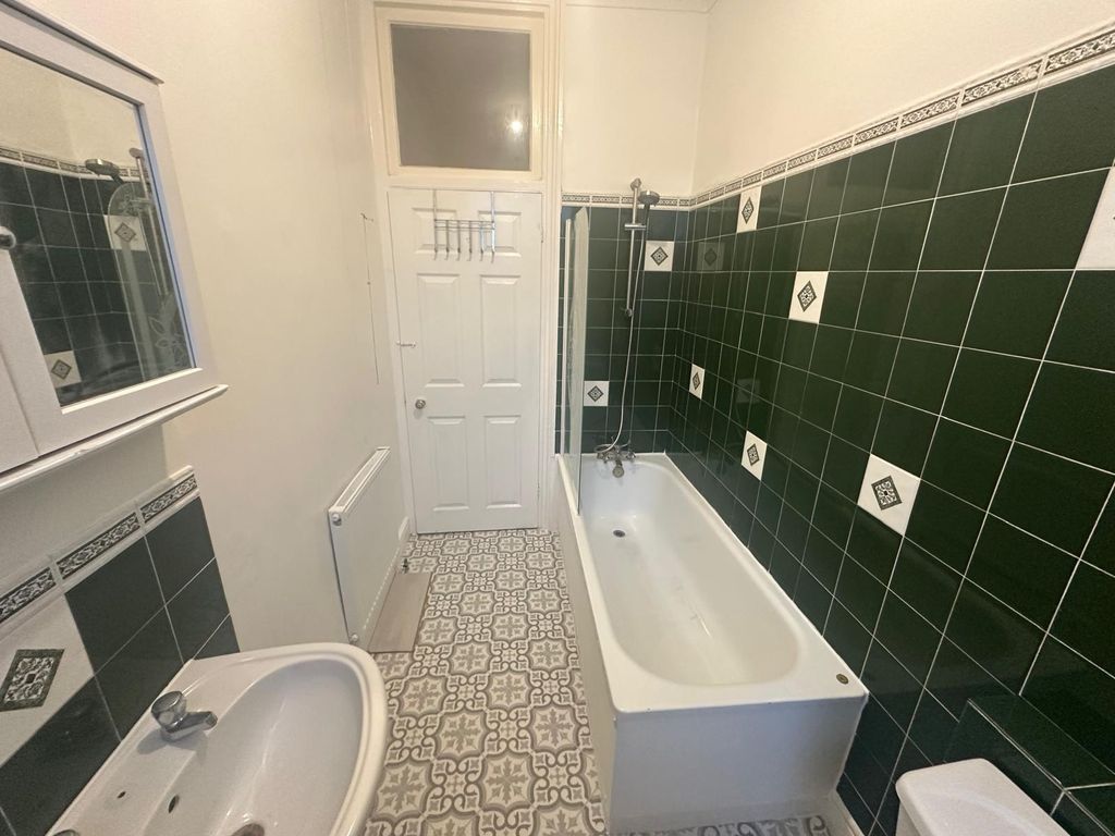 Property photo 1 of 8 Photo 1