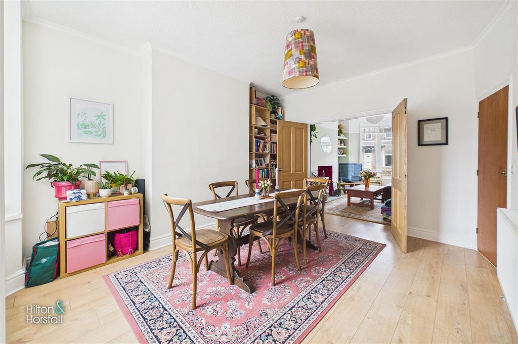 Property photo 3 of 15 Alkincoats Road