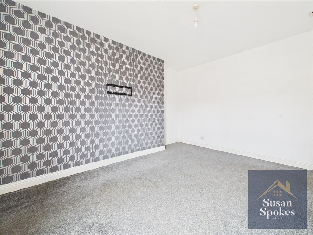 Property photo 2 of 23 Cam01858G0-Pr0157-Still014.Jpg