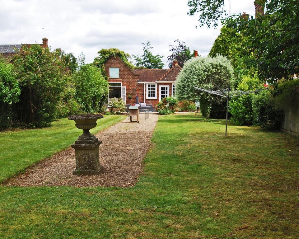 Property photo 1 of 12 Rear And Garden