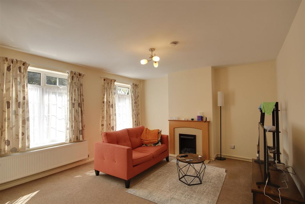 Property photo 2 of 10 Img_1932-Img_1934.Jpg
