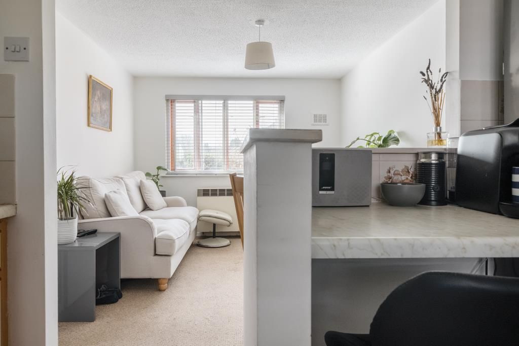 Property photo 3 of 17 Internal View