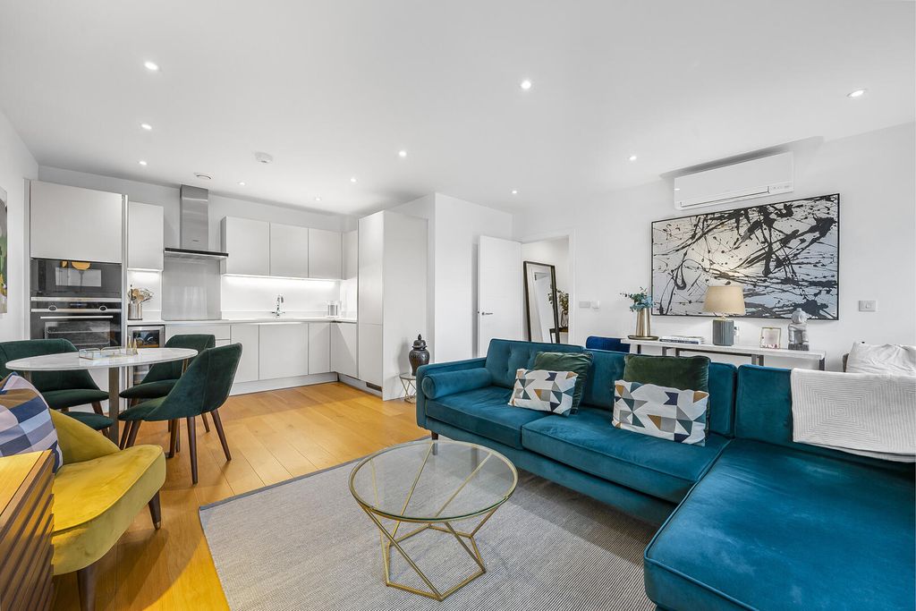 Property photo 2 of 12 Living Room