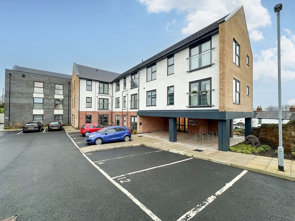 Property photo 1 of 16