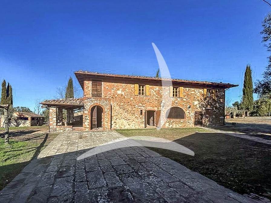 Property photo 1 of 30