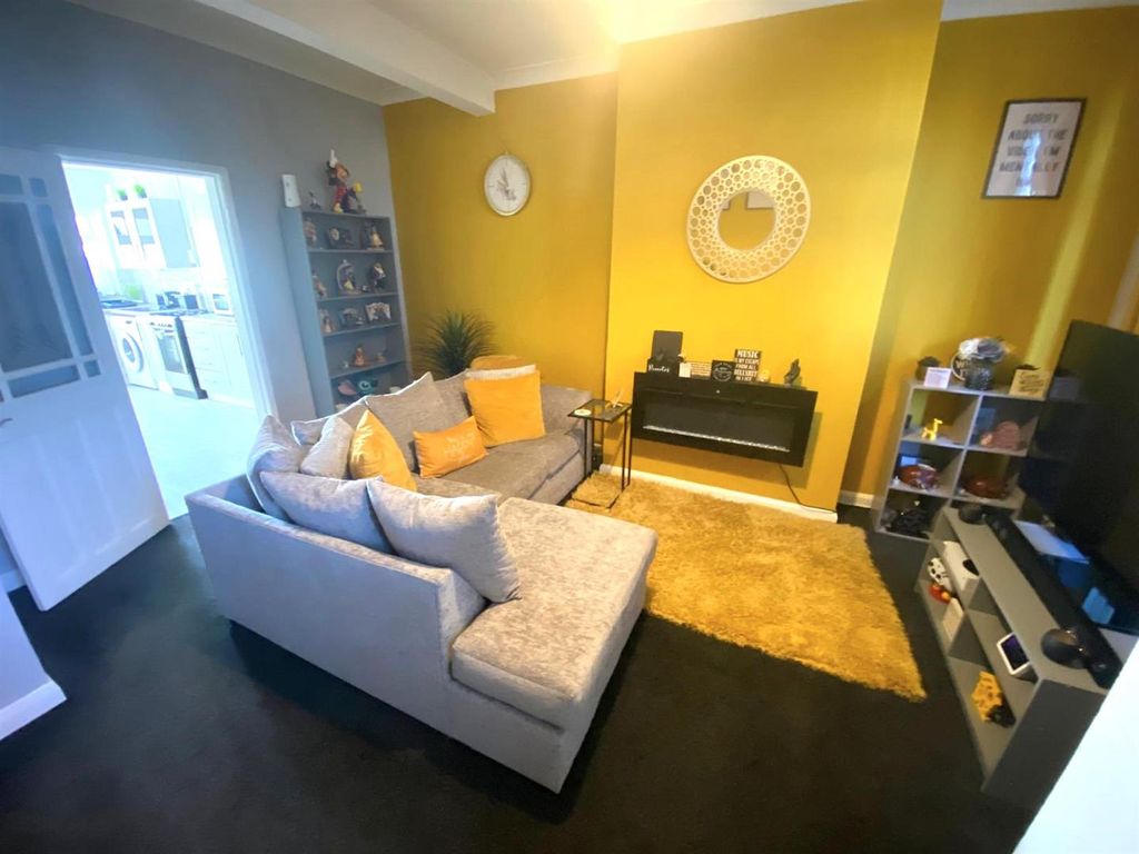 Property photo 3 of 7 Photo-2025-12-01-14-27-11(2).Jpg