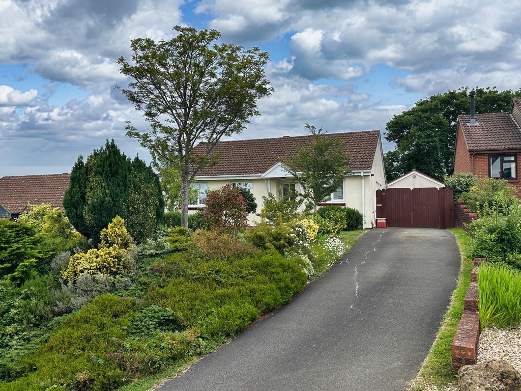 Property photo 1 of 25 5257920