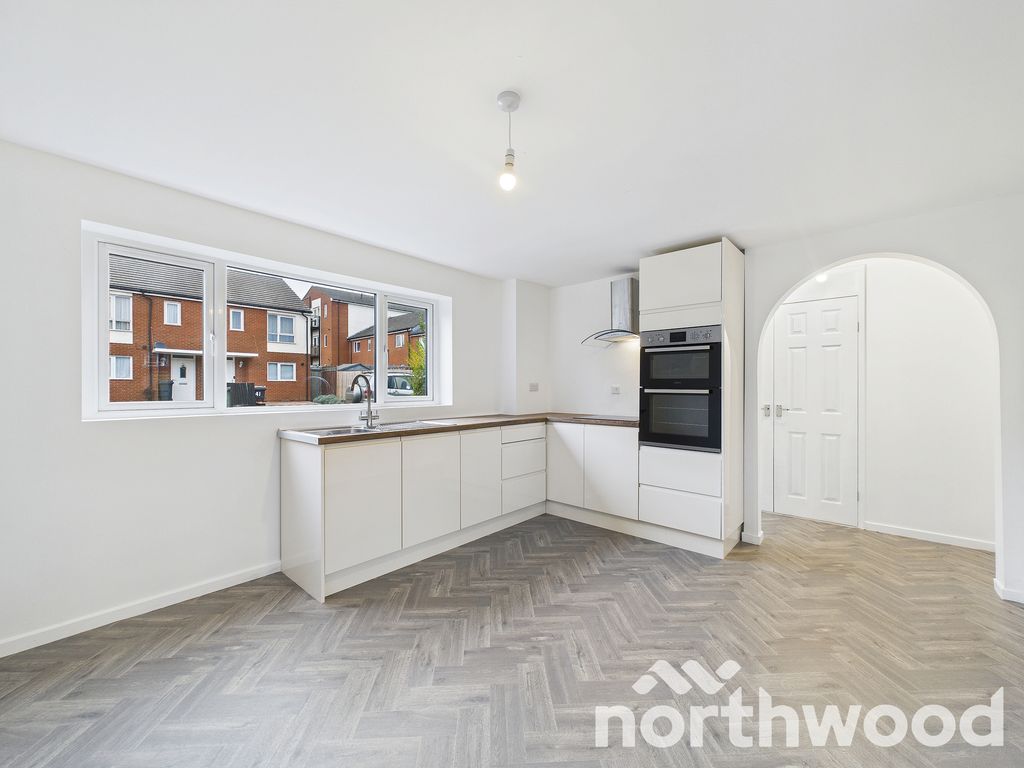 Property photo 3 of 25