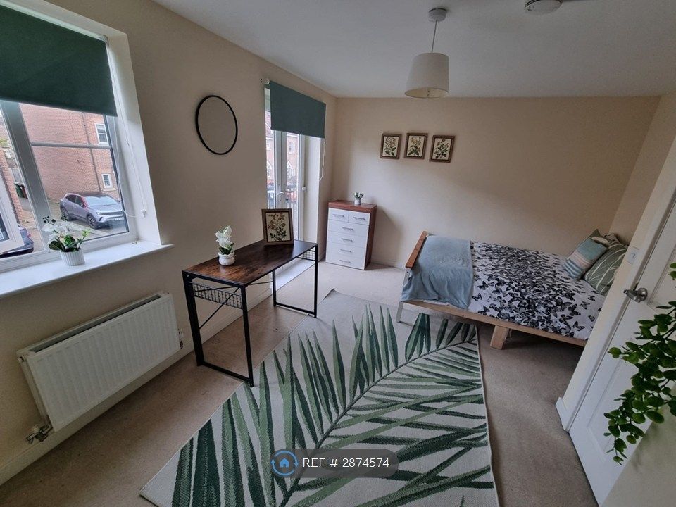 Property photo 2 of 10