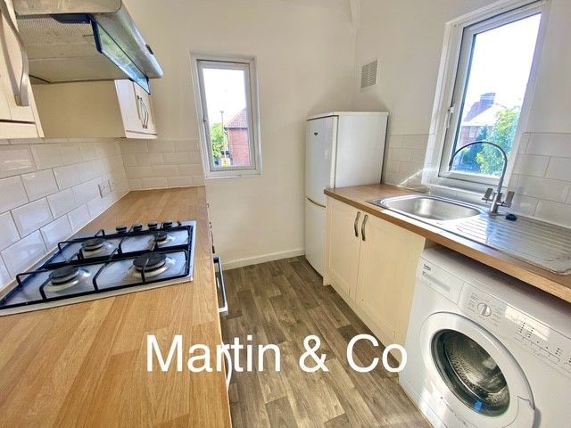 Property photo 2 of 12 Kitchen