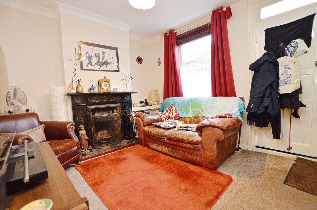 Property photo 2 of 11