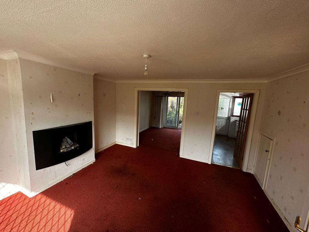 Property photo 3 of 7