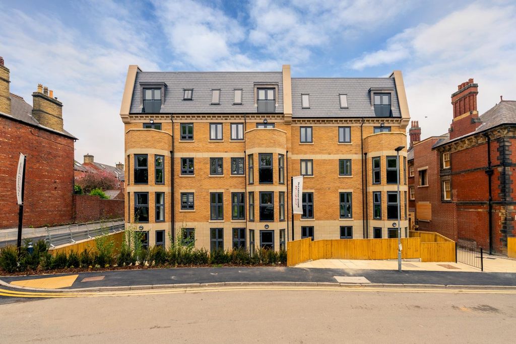 Property photo 2 of 11 Front Exterior