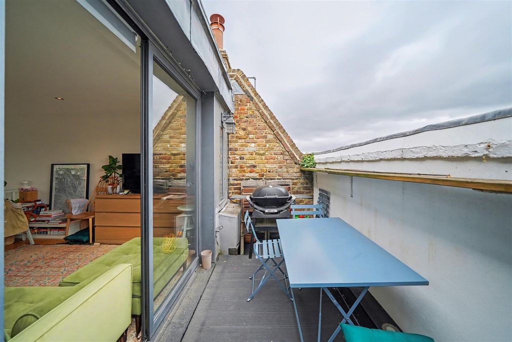 Property photo 2 of 12 2.Jpg