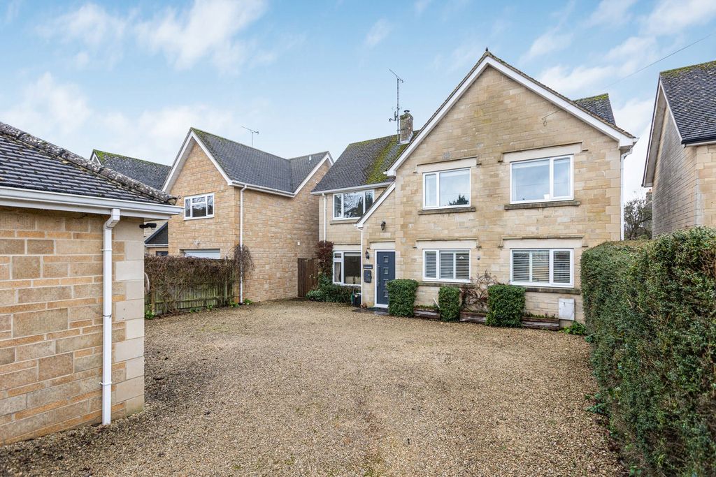 Property photo 1 of 27 Front