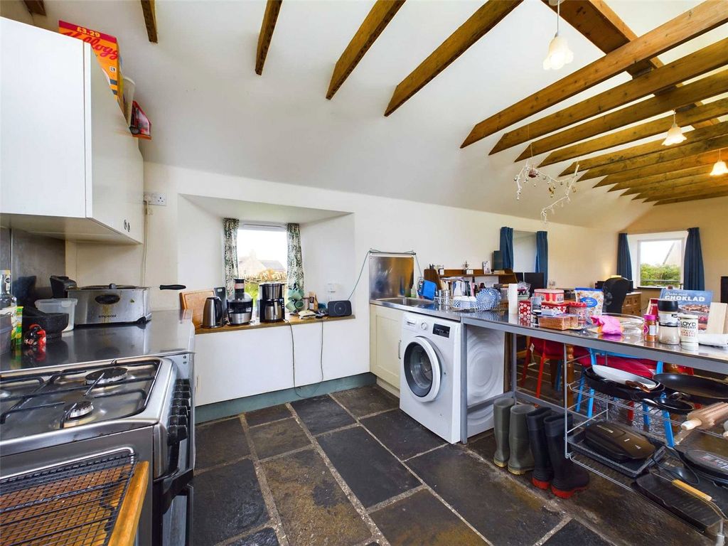 Property photo 2 of 16 Kitchen