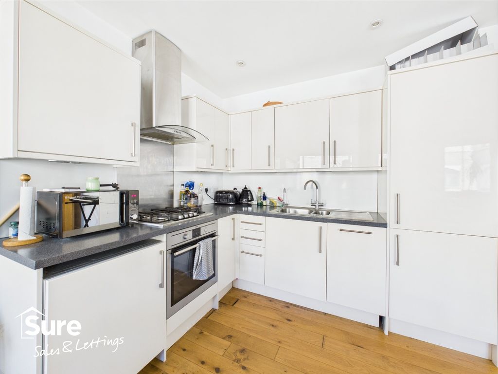 Property photo 2 of 12 4145863