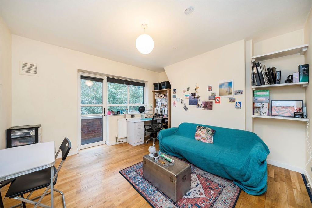 Property photo 2 of 5