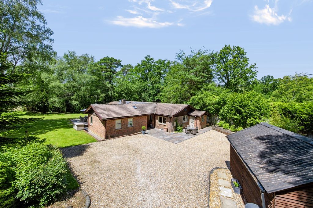 Property photo 3 of 19