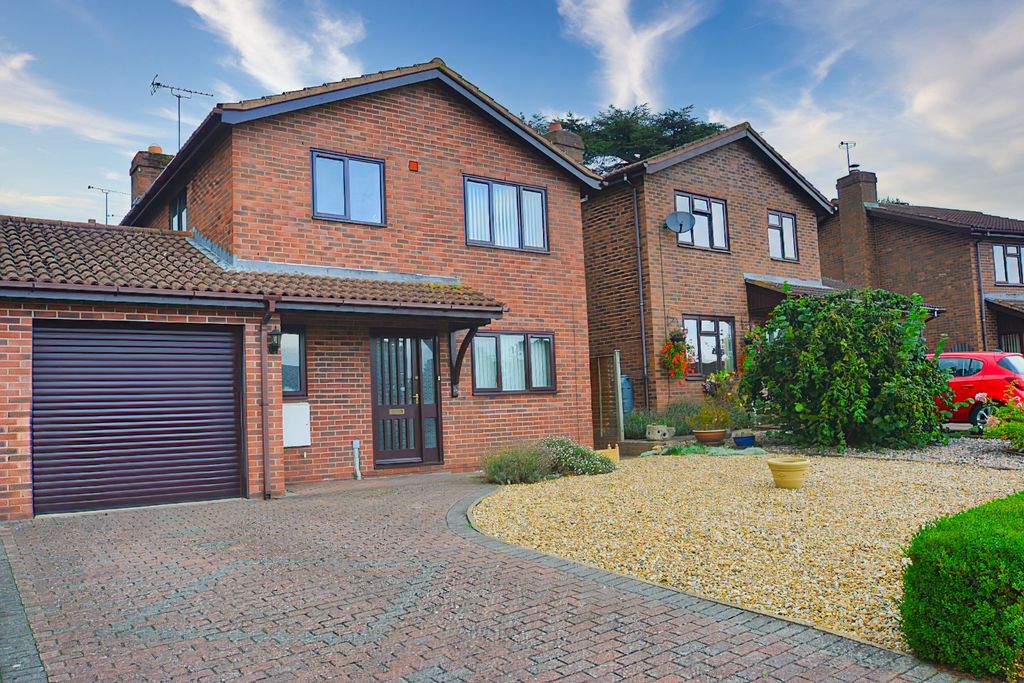 Property photo 3 of 33