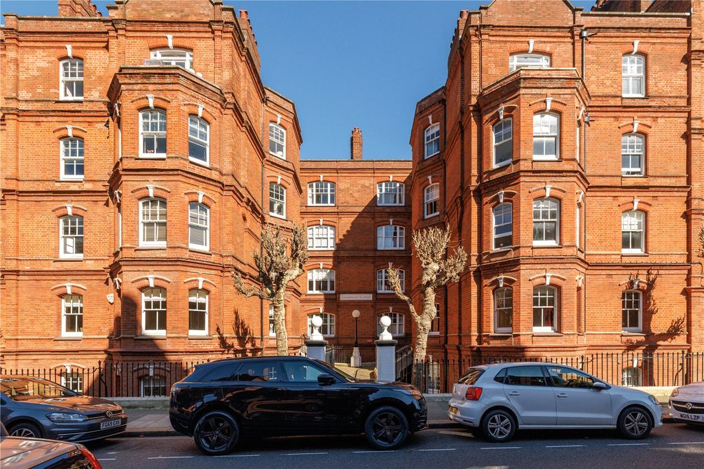 Property photo 3 of 11 Picture No. 10