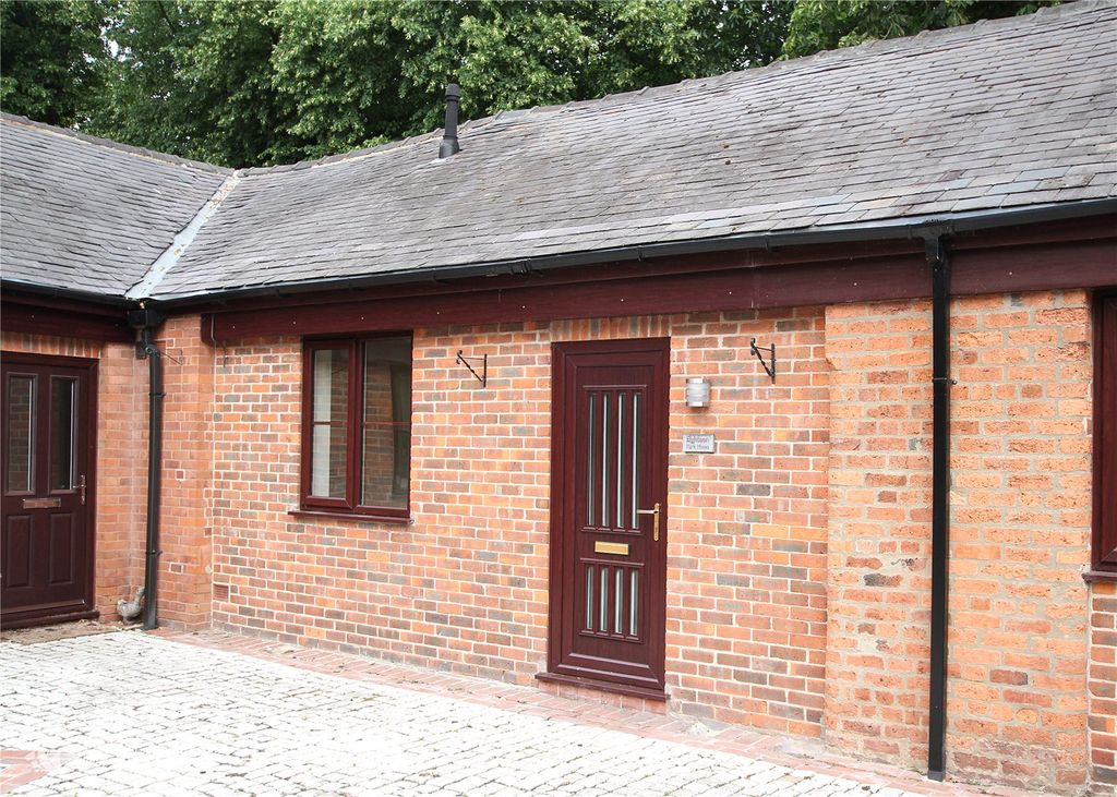 Property photo 2 of 16 Picture No. 14