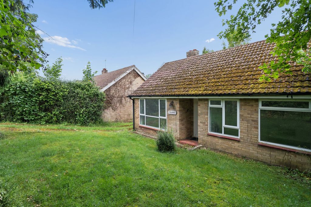 Property photo 1 of 32