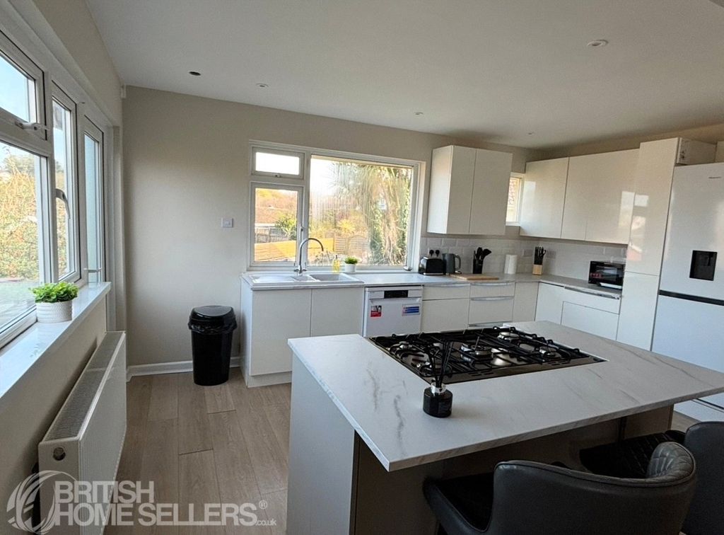 Property photo 3 of 14 Picture No. 04