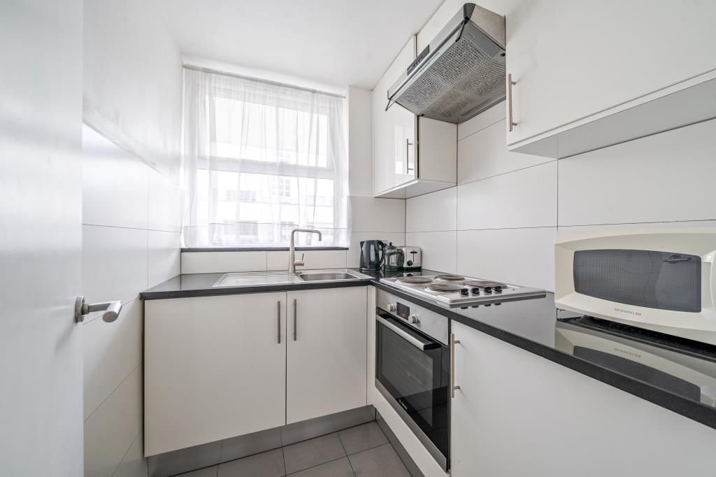 Property photo 3 of 13 Kitchen