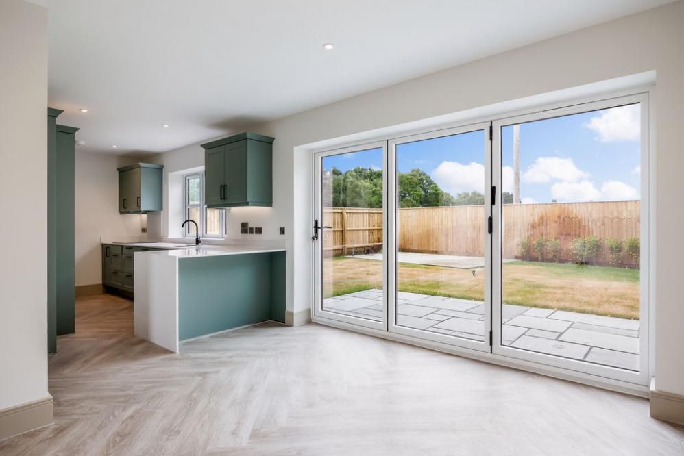 Property photo 2 of 19 Gallery