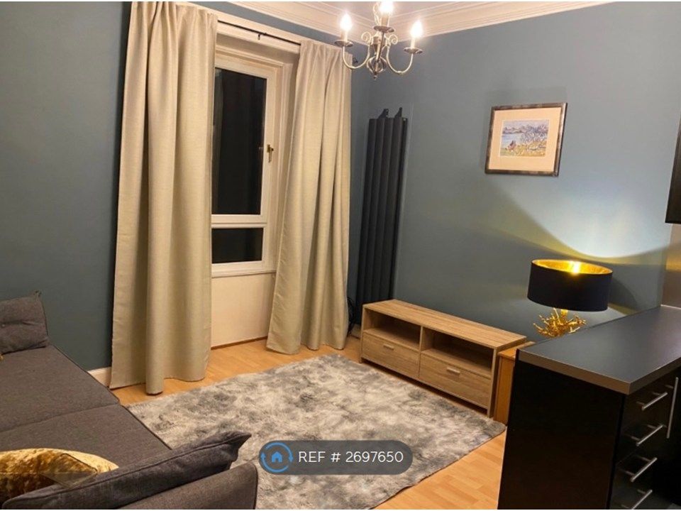 Property photo 2 of 11