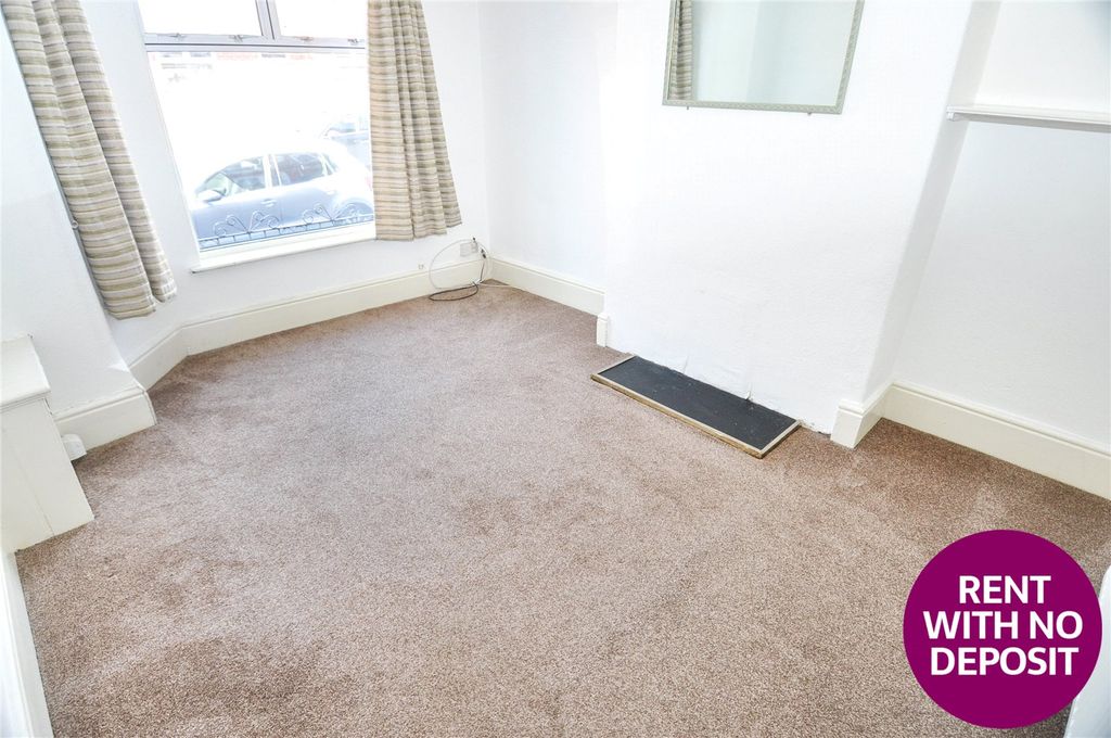 Property photo 2 of 9 Picture No. 10