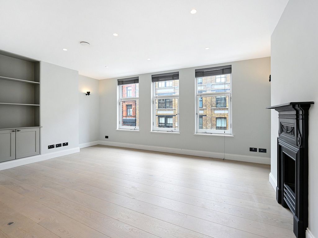 Property photo 1 of 18 Shaftesbury Avenue