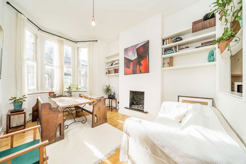 Property photo 2 of 5