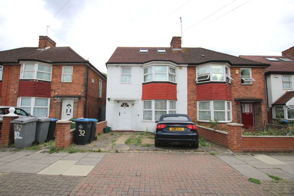 Property photo 1 of 6