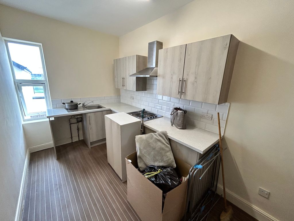 Property photo 3 of 6 Image