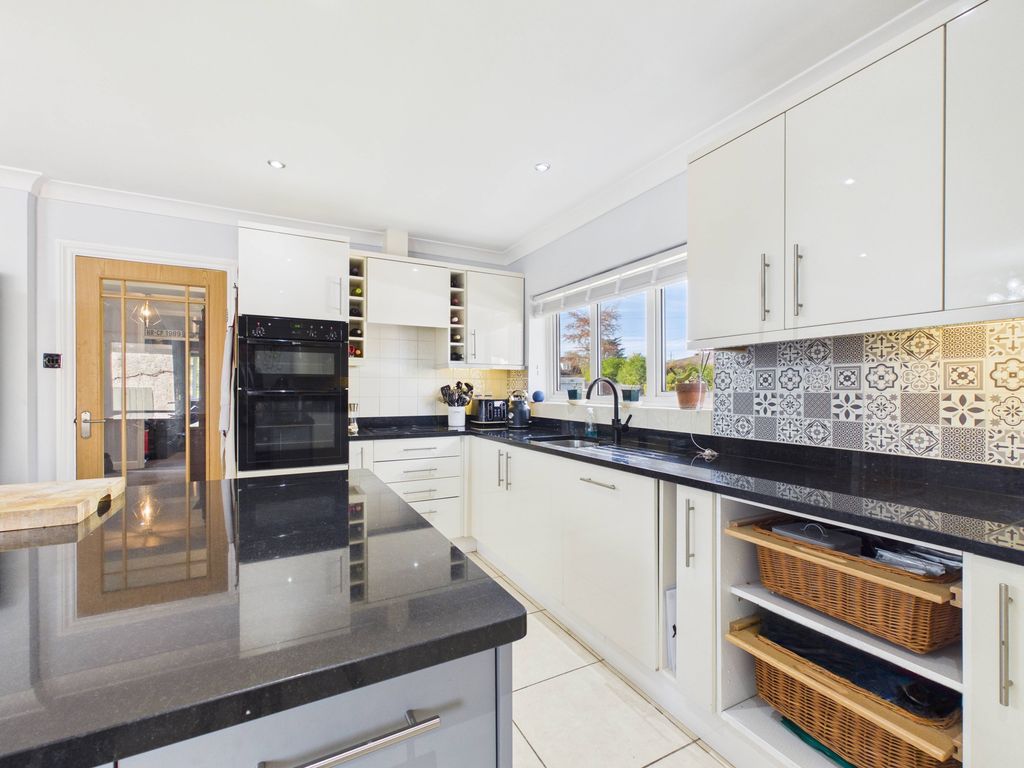 Property photo 3 of 30