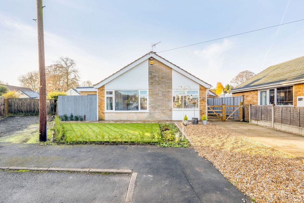 Property photo 2 of 16