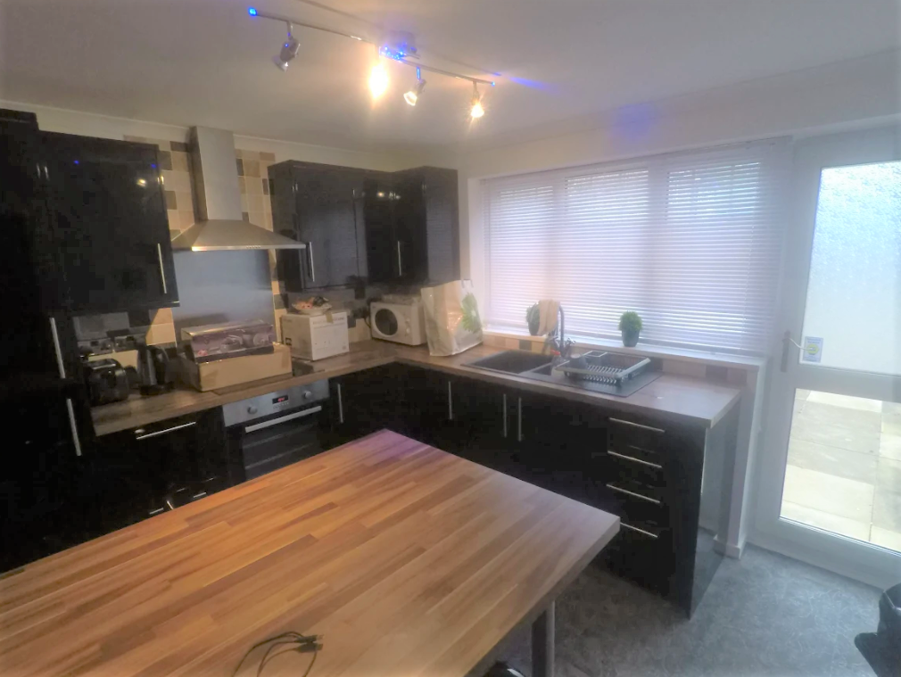 Property photo 2 of 13