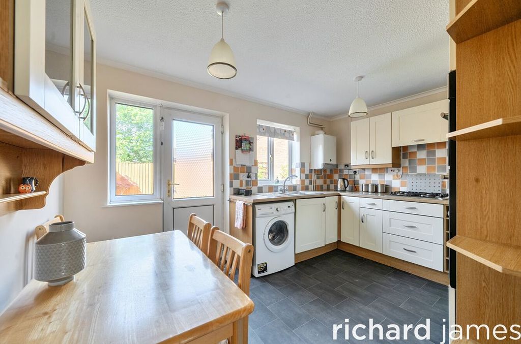 Property photo 3 of 13 F0A6721c7Be842F3Ae5A61B962Ff54Be