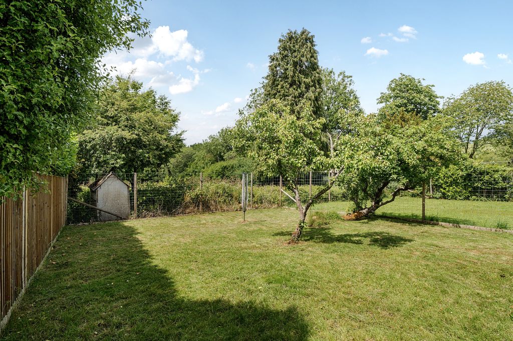 Property photo 3 of 25