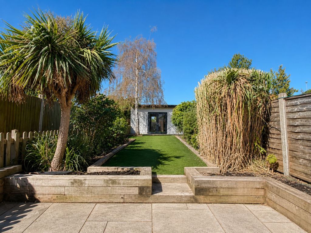 Property photo 2 of 18
