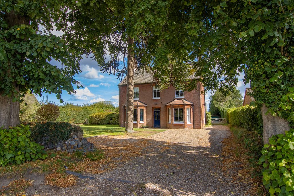 Property photo 1 of 37 4496582