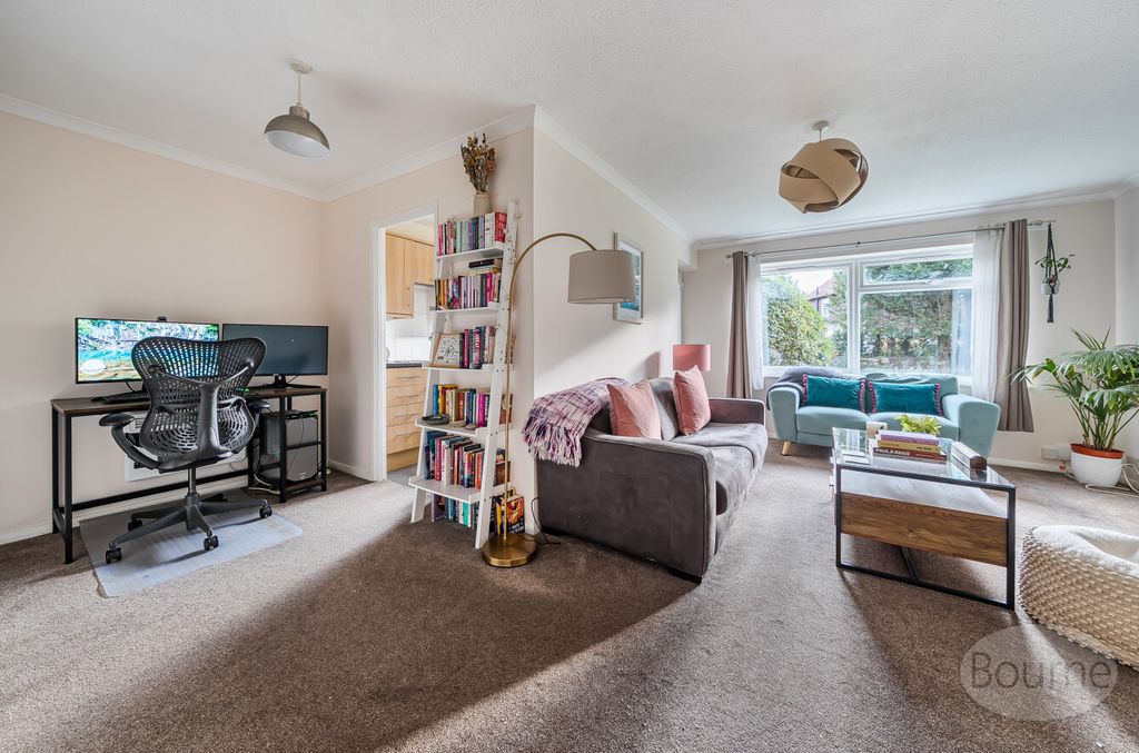 Property photo 3 of 18 808F6412-8570-4Bd...